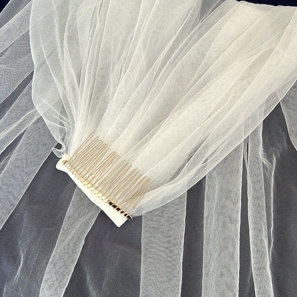 Wedding veil - Picture 3 of 4